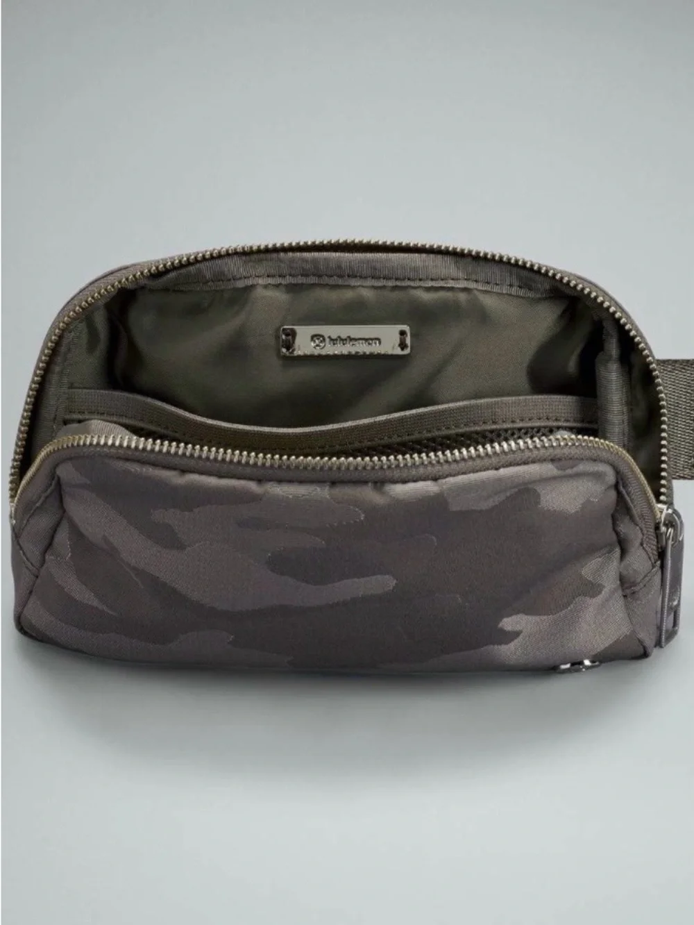 Lululemon Everywhere Belt Bag Unisex Heritage Camo Max Rover White Opal